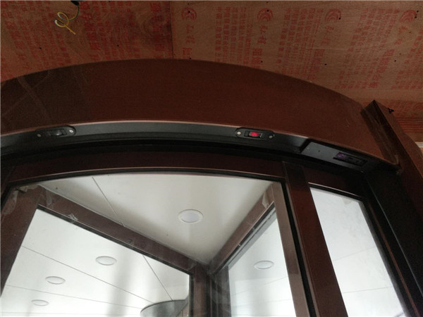 石泉兩翼自動旋轉門門頭 石泉兩翼自動旋轉門門頭